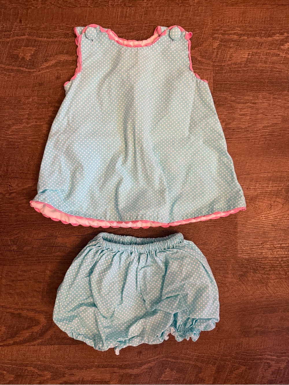 Claire and Charlie girls set